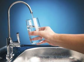 Uống Nước Máy Trực Tiếp- Nguy Hiểm Vô Hình